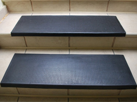 Rubber Stair Tread PIN 25x75